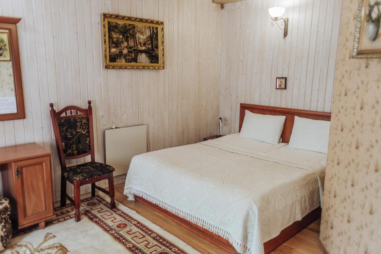Hotel Velyka Vedmedytsya Yaremche Ngoại thất bức ảnh