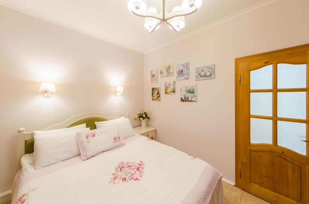 Hotel Velyka Vedmedytsya Yaremche Ngoại thất bức ảnh